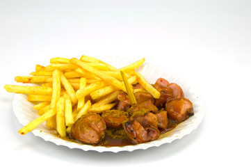 Currywurst mit Pommes
