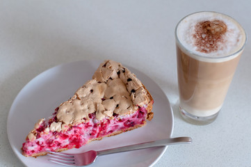 Redcurrant meringue tart