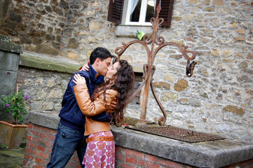 bacio in paese