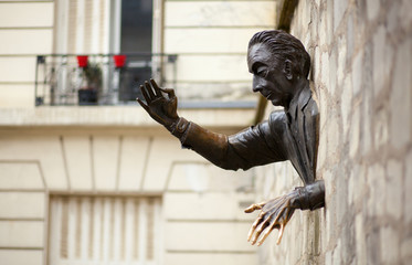 Passe-muraille or The Walker-Through-Walls. Monument to Marcel A - obrazy, fototapety, plakaty