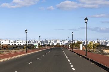 Fototapeta na wymiar nowe drogi na obszarze rozwoju w Lanzarote