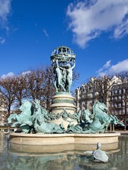 fontaine du jardin des explorateurs ( 1874 19 ème Paris)