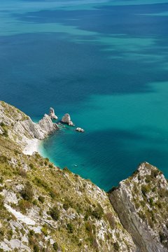Sirolo, la spiaggia delle Due Sorelle. Marche
