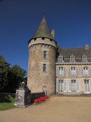 Fototapeta na wymiar Château de Coussac-Bonneval ; Limousin ; Périgord