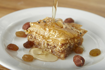 baklava with honey