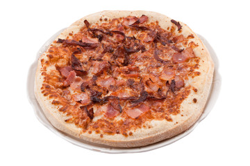Pizza con tomate y bacon
