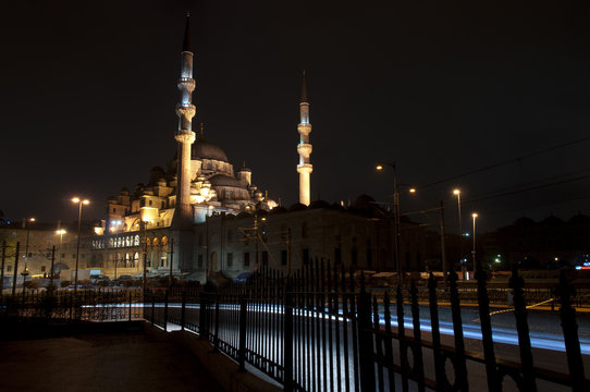 The Yeni Camii - The New Mosque , Istanbul, Turkey