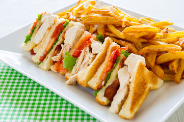 Club sandwich meal