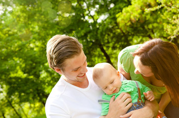 Fototapeta premium family in park