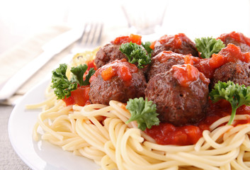 spaghetti and tomato sauce with meatballs