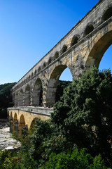 Obraz premium Pont du Gard - Roman aqueduct in southern France near Nimes.