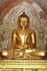 ミャンマーの仏像