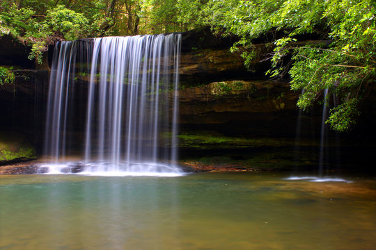 Upper Caney Creek Falls in Alabama