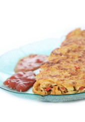 pizza noodles with tomato sauce and chili sauce looks closer