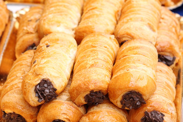 Cannoli al cioccolato - Dolci e dolcetti italiani