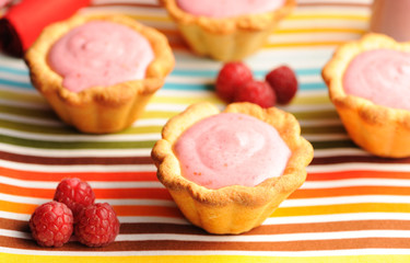 Obraz na płótnie Canvas Cake with raspberry yogurt dessert