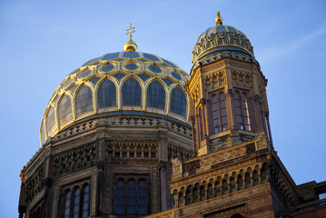 Fototapeta na wymiar Top of the New Synagogue of Berlin in Germany