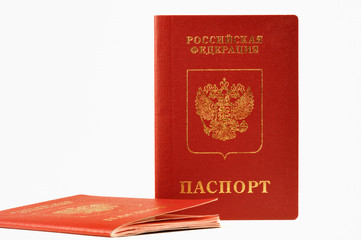 Два Российских паспорта заграничных, изолированно на...