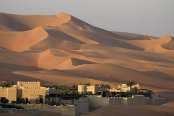 Tuinposter Abu Dhabi's desert dunes © forcdan