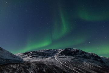 Fototapeta na wymiar Aurora Borealis Norwegii w Arktyce