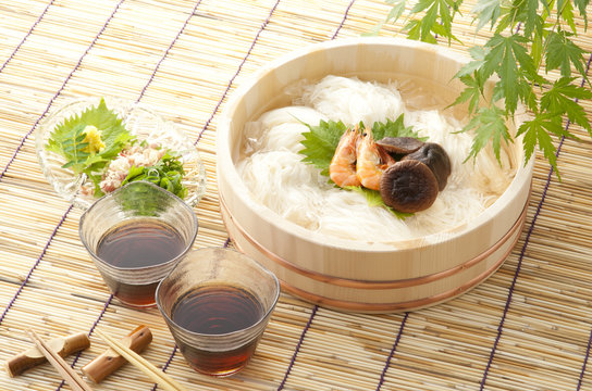「涼味」の写真素材 | 2,448件の無料イラスト画像 | Adobe Stock