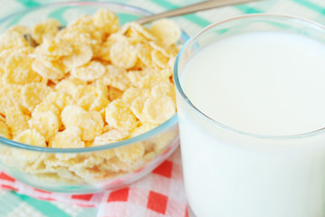 Cornflakes and milk