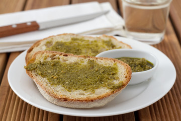 bread with pesto on the plate