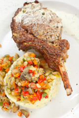 Grilled steak with vegetables