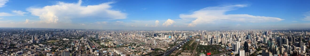Fototapeta na wymiar Panoramiczny widok na Bangkok