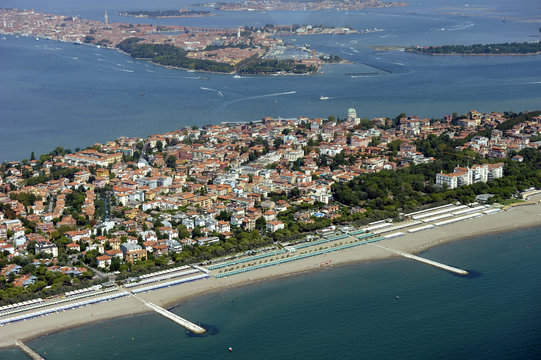 Fototapeta le lido vu du ciel