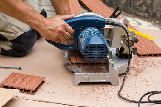 scier latte bois pour terrasse
