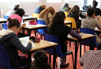 salle de classe, salle d'examen - obrazy, fototapety, plakaty