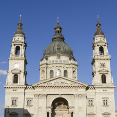 Fototapeta na wymiar Bazylika Santo Stefano w Budapeszcie