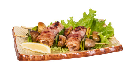 Bacon wrapped grilled Scallops with mushrooms and bacon