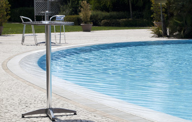 Bordo piscina