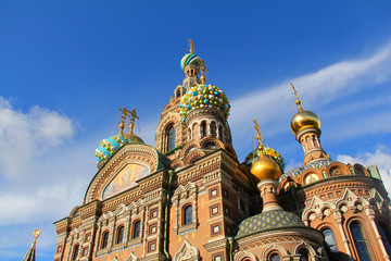 Fototapeta na wymiar Spa bd krovi, kościół, Petersburg, Rosja
