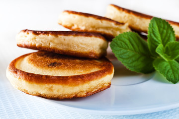 pancakes with sour cream
