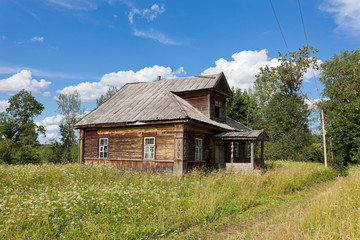 Obraz premium Old wooden house in russian village