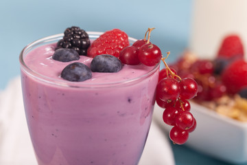 Yogurt with berries