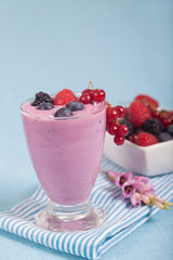 Yogurt with berries