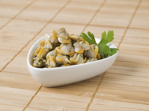 Bowl with cockles