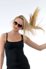 Frau mit Sonnenbrille