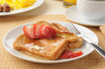 French toast with strawberries