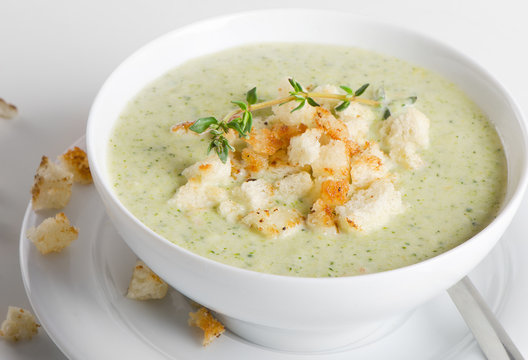 Delicious creamy vegetable soup