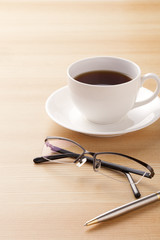 メガネとコーヒー