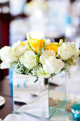 wedding table centerpiece flowers