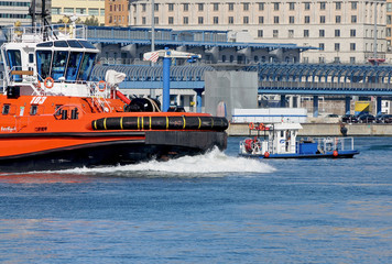 tug ship