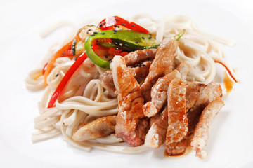 meat with noodles and vegetables