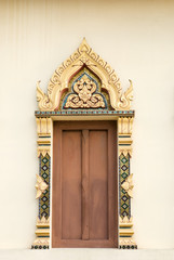 Fototapeta na wymiar Beautiful of traditional Thai style church window
