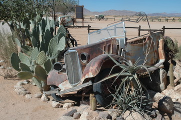 Oldtimer im Wüstensand